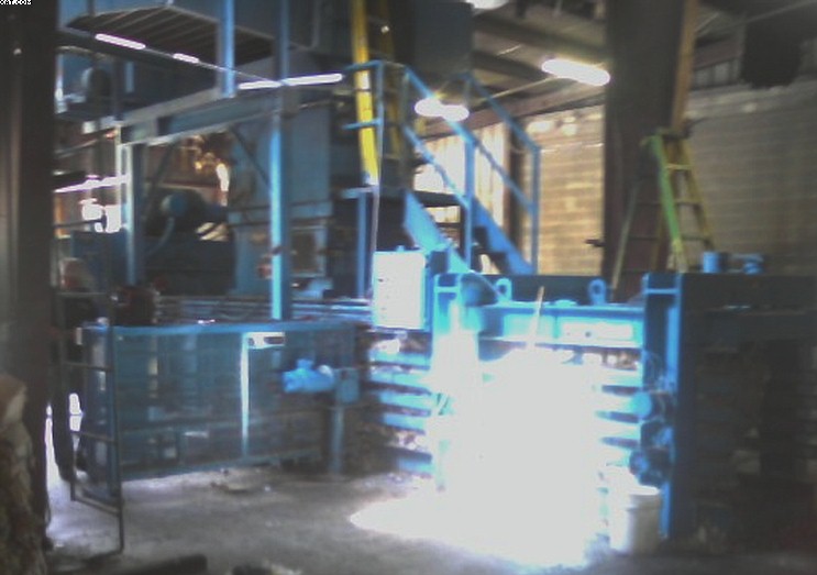 HARRIS SELCO Horizontal Baler,
